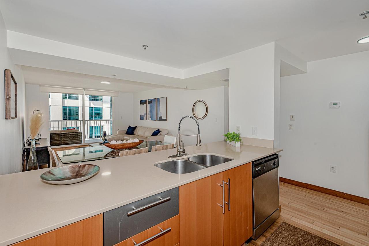 Lovely Condo With City & Ocean Views. Sleep Up To 6 People! Miami Exterior photo